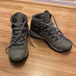 Columbia hiking boots